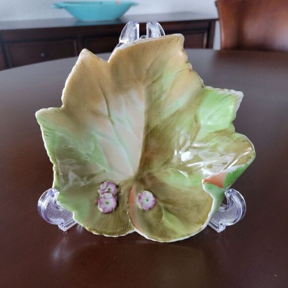 Vintage Chubu China Occupied Japan Leaf Shaped Dish - Picture 8 of 8
